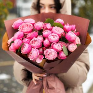 Image of the "Spray Roses Elegance" bouquet showcasing a mix of beautiful spray roses, capturing their delicate beauty and timeless charm, making it a versatile and elegant gift choice.
