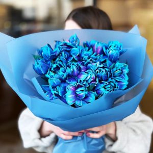 Tulip Enchantment: A mesmerizing bouquet celebrating the timeless beauty and elegance of tulips.