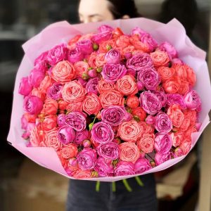 Splendid Spray Roses: A stunning arrangement showcasing the beauty of delicate spray roses.