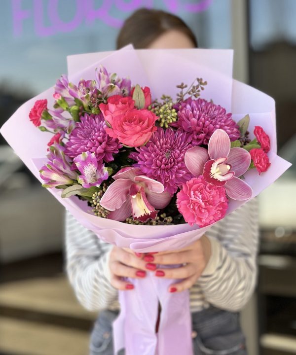Capture the timeless essence of love with 'Love Through the Years' bouquets – each arrangement a symbol of enduring affection, crafted with a blend of classic blooms and everlasting charm. Explore our collection and celebrate your love story today!