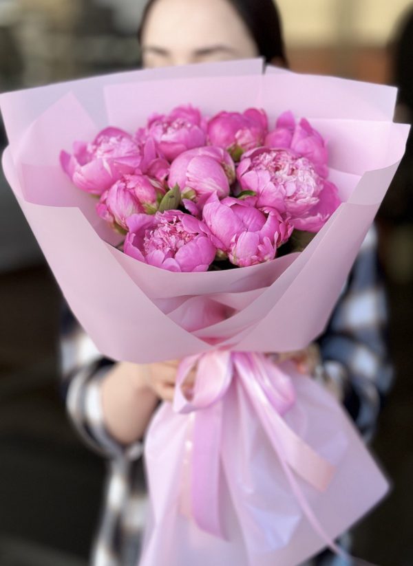Embrace the gentle grace of 'Mother's Tenderness' bouquets – each arrangement a loving tribute to the nurturing care of a mother's touch. Explore our heartfelt collection today and honor the unconditional love that shapes our lives with flowers as tender as her embrace.
