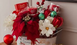Christmas Gift Ideas: Keepsake Bouquets, Centerpieces & Wreaths